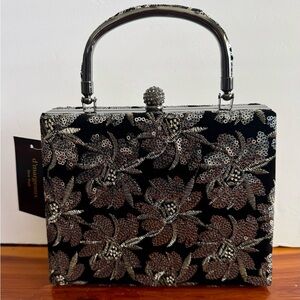 d’margeaux New York Embellished Evening Clutch – Black Velvet Sequin Floral
